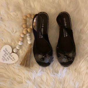 Super cute Black Feathery Espadrilles